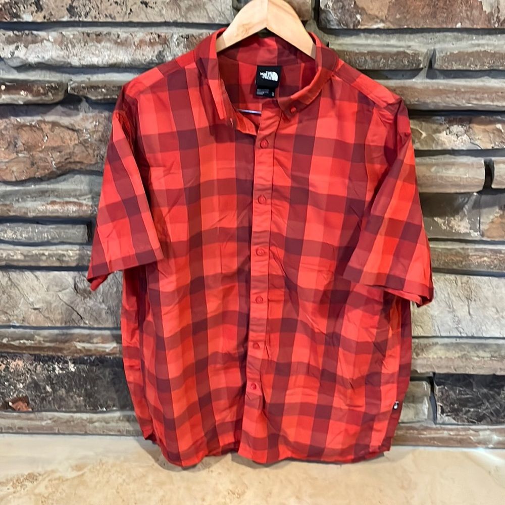The North Face Red Check Plaid Outdoor Button Down Short Sleeve Shirt